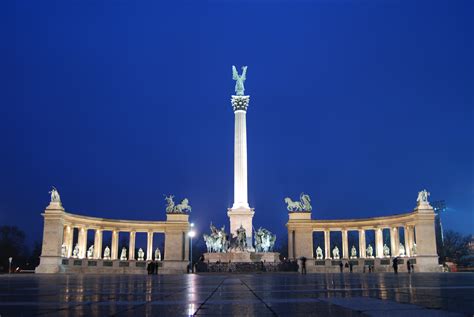 heroes square budapest.